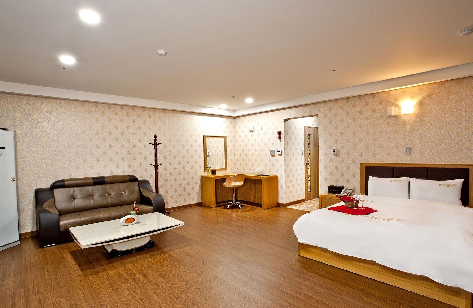 Geoje Ocean Hotel מראה חיצוני תמונה
